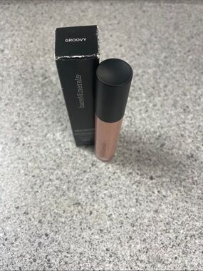 bareMinerals Groovy Liquid Matte Lipstick - Nude Pink Brown